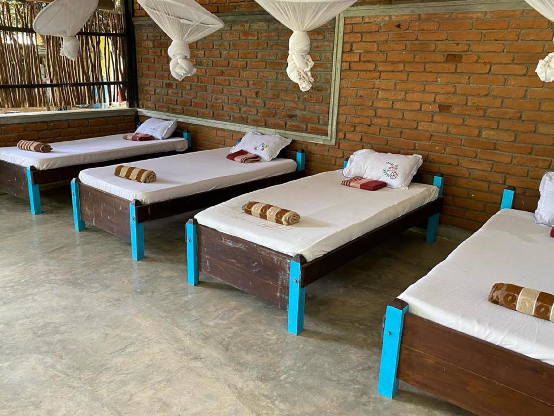 Yala Ying Yang Hostel & Camping Exterior photo